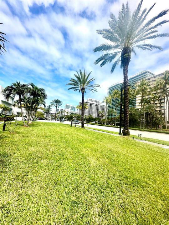 10178 Collins Ave 205, Bal Harbour, Florida 33154, Stati Uniti