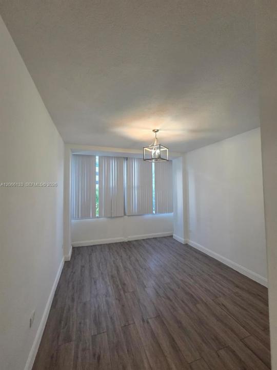 7545 E Treasure Dr 1B, North Bay Village, Floride 33141, États-Unis