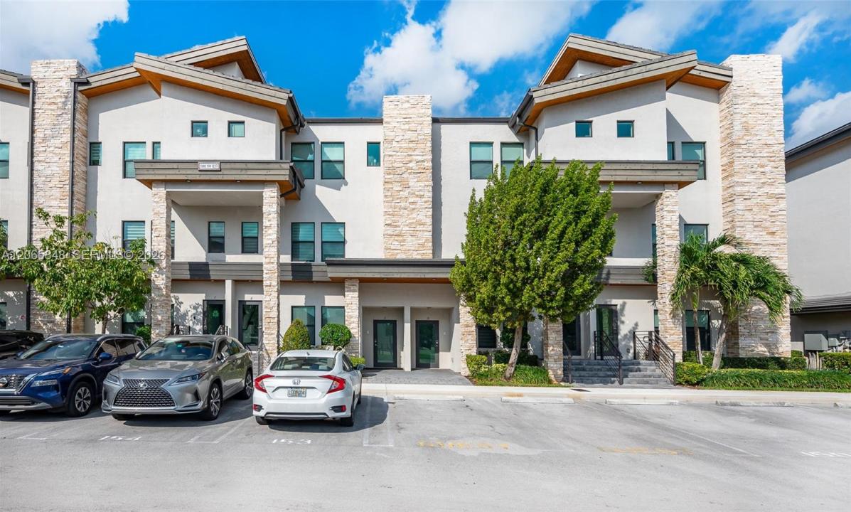 10461 NW 82nd St 10, Doral, Floride 33178, États-Unis