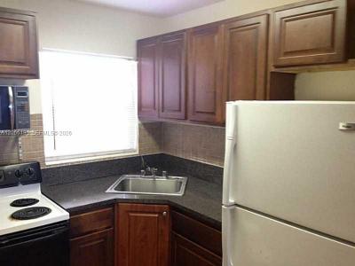 2008 Jackson St E2, Hollywood, Florida 33020, USA