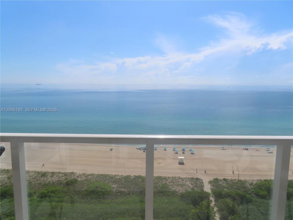 5701 Collins Ave 808, Miami Beach, Florida 33140, USA