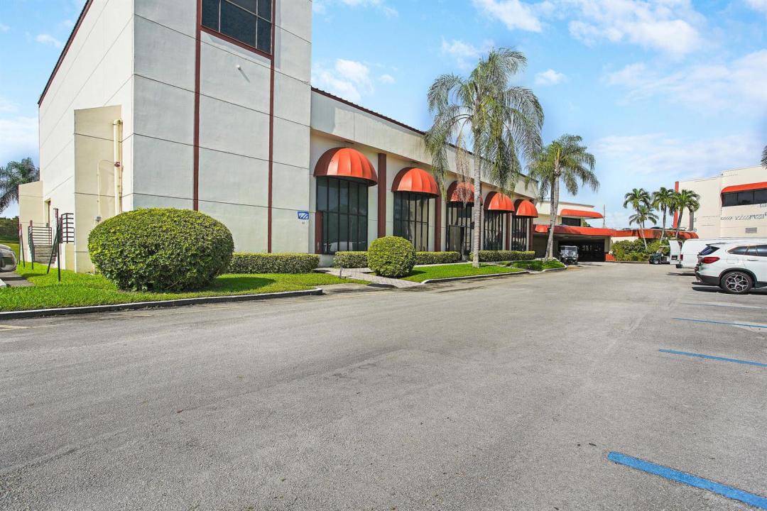 211 S Hollybrook Drive 107, Pembroke Pines, Florida 33025, Stati Uniti