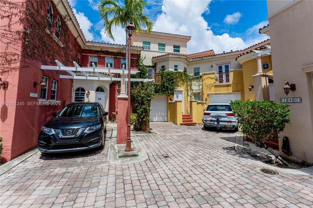 18460 NE 30th Ave 18460, Aventura, Floride 33160, États-Unis