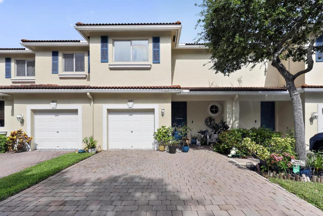 2823 S EVERGREEN Circle, Boynton Beach, Florida 33426, USA