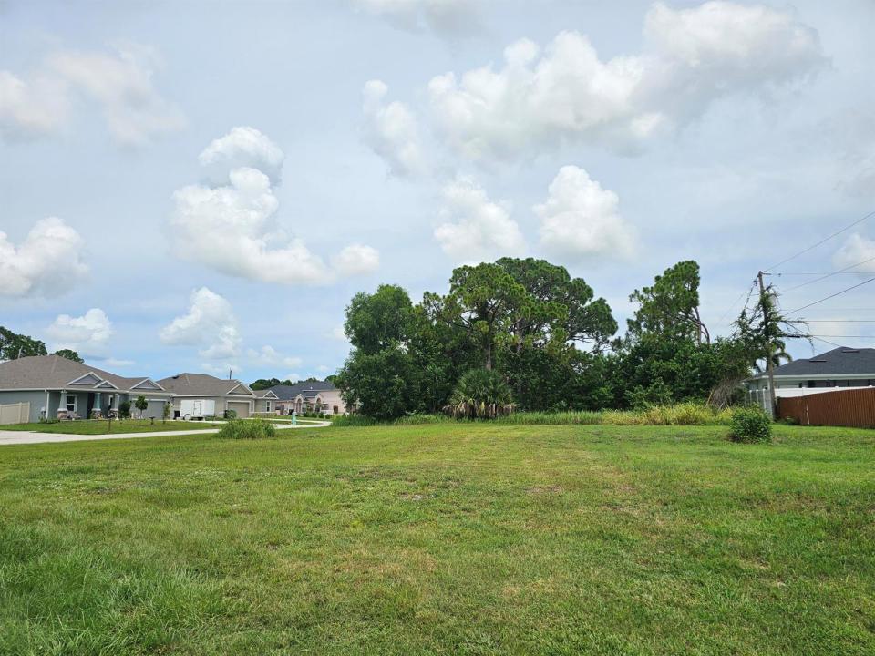 4602 SW Fallkirk Street, Port St. Lucie, 플로리다 34953, 미국