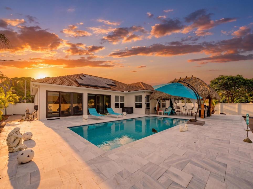 1389 SW Bayshore Boulevard, Port St. Lucie, Floride 34983, États-Unis