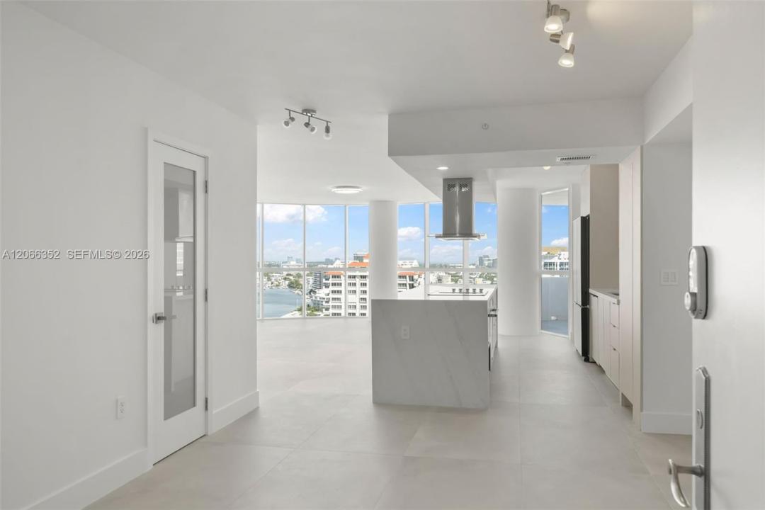 6301 Collins Ave 2307, Miami Beach, Floride 33141, États-Unis