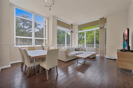 19501 W Country Club Dr 208, Aventura, Florida 33180, USA