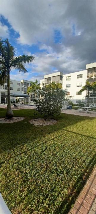2998 E SUNRISE LAKES E Drive 121, Sunrise, Florida 33322, USA