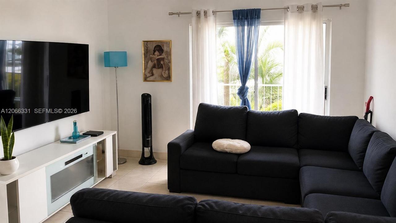 17901 NW 68th Ave T104, Hialeah, Floride 33015, États-Unis