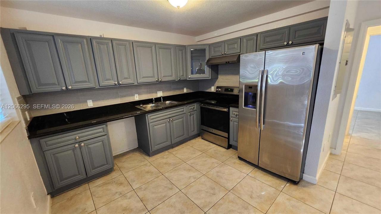 14042 NE 2nd Ave 14042, Miami, Floride 33161, États-Unis