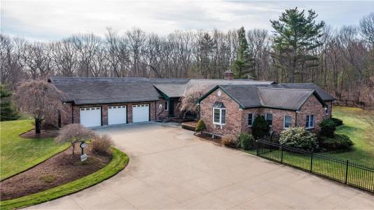 208 Tourtellot Hill Road, Glocester, Rhode Island 02814, USA