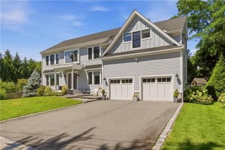 7 Blount Circle, Barrington, Rhode Island 02806, USA