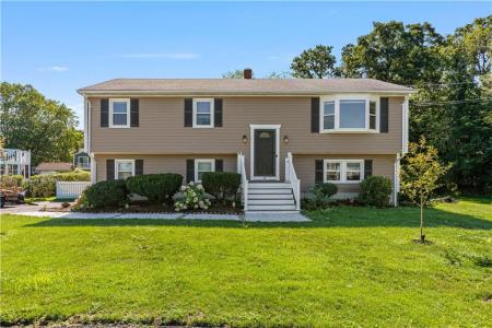 40 Fern Drive, Warren, Rhode Island 02885, USA