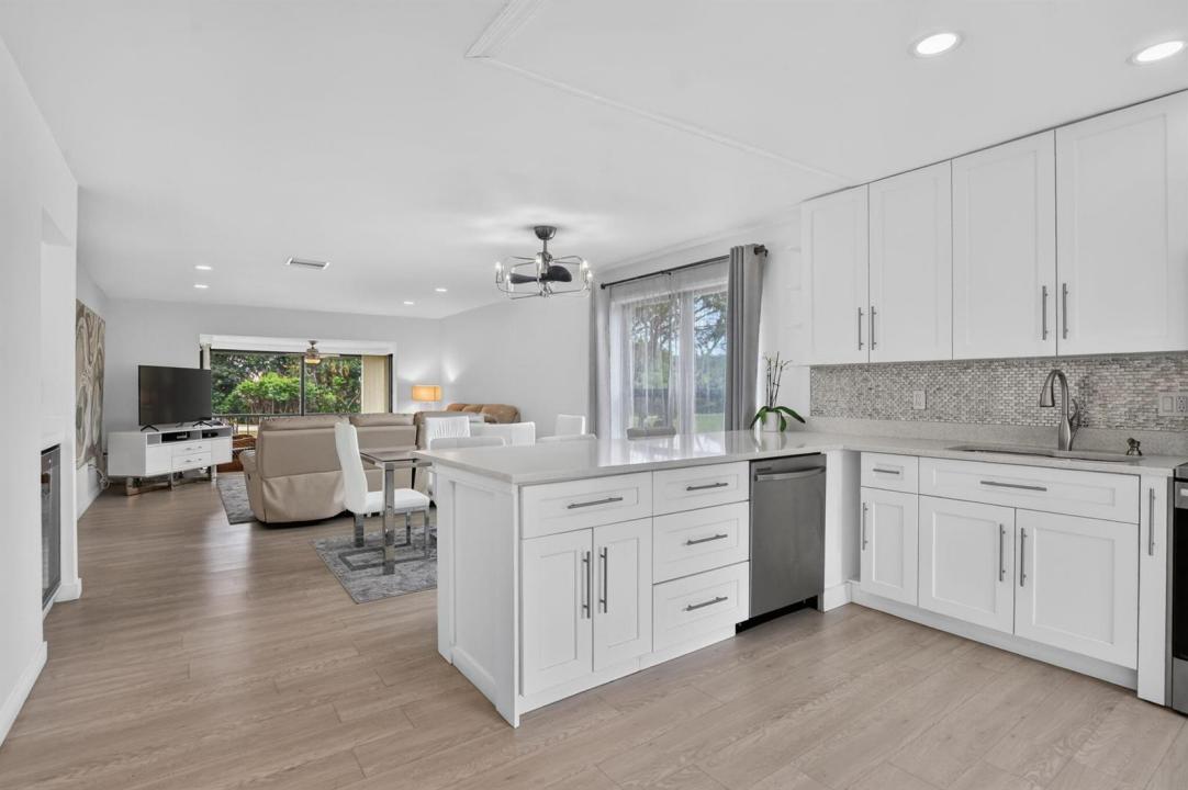 8545 Casa Del Lago 38 H, Boca Raton, Floryda 33433, USA