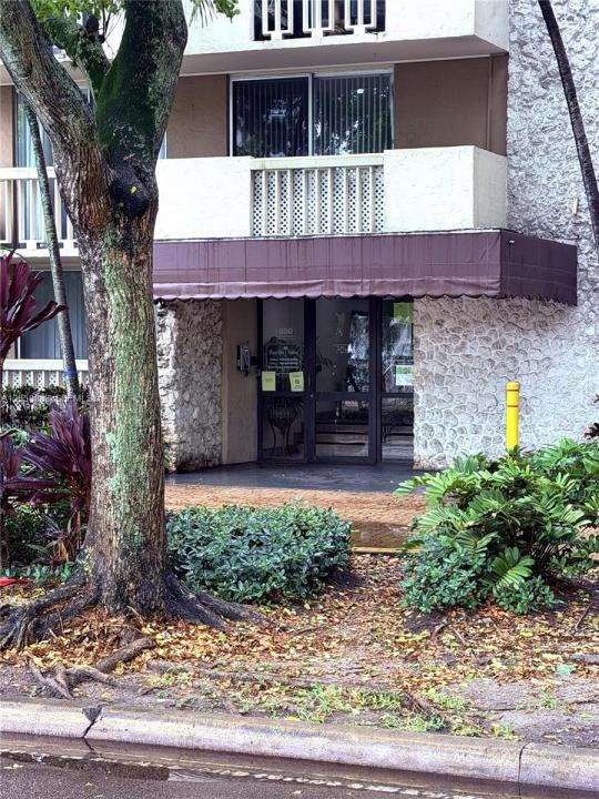 1800 Sans Souci Blvd 336, North Miami, Florida 33181, USA