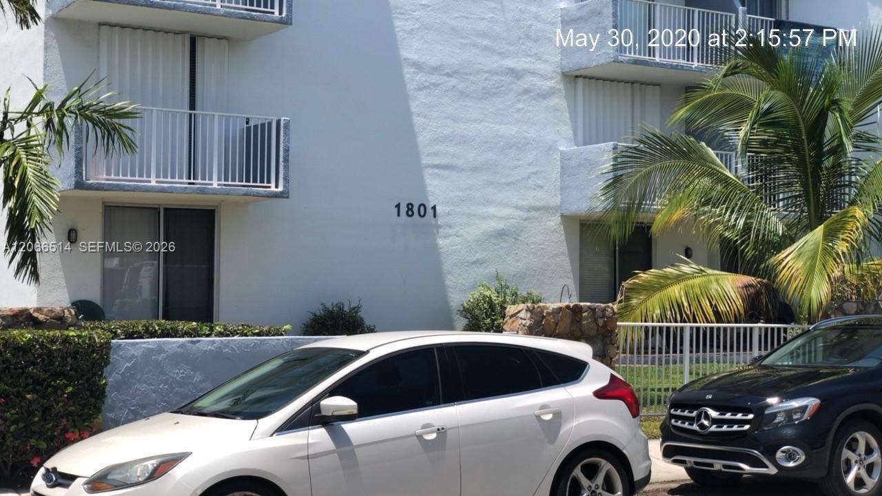 1801 S Treasure Dr 401, North Bay Village, Floride 33141, États-Unis