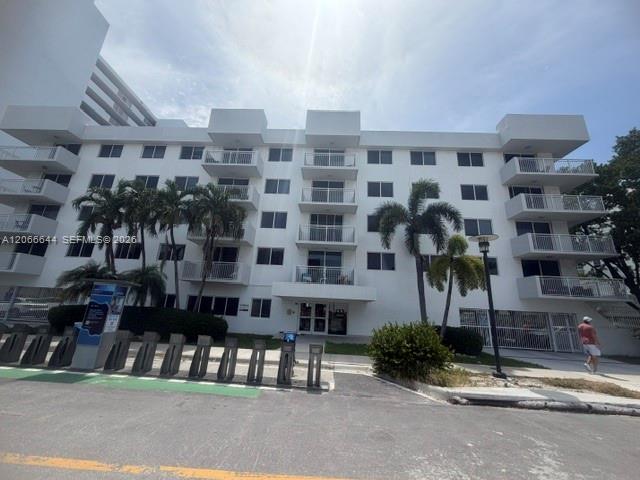 1666 West Ave 303, Miami Beach, Florida 33139, USA