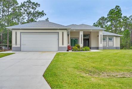 1113 leroy ave, Lehigh Acres, Florida 33972