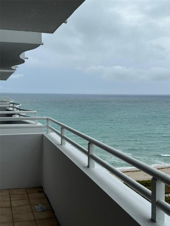 8911 Collins Ave 1103, Surfside, Florida 33154, USA