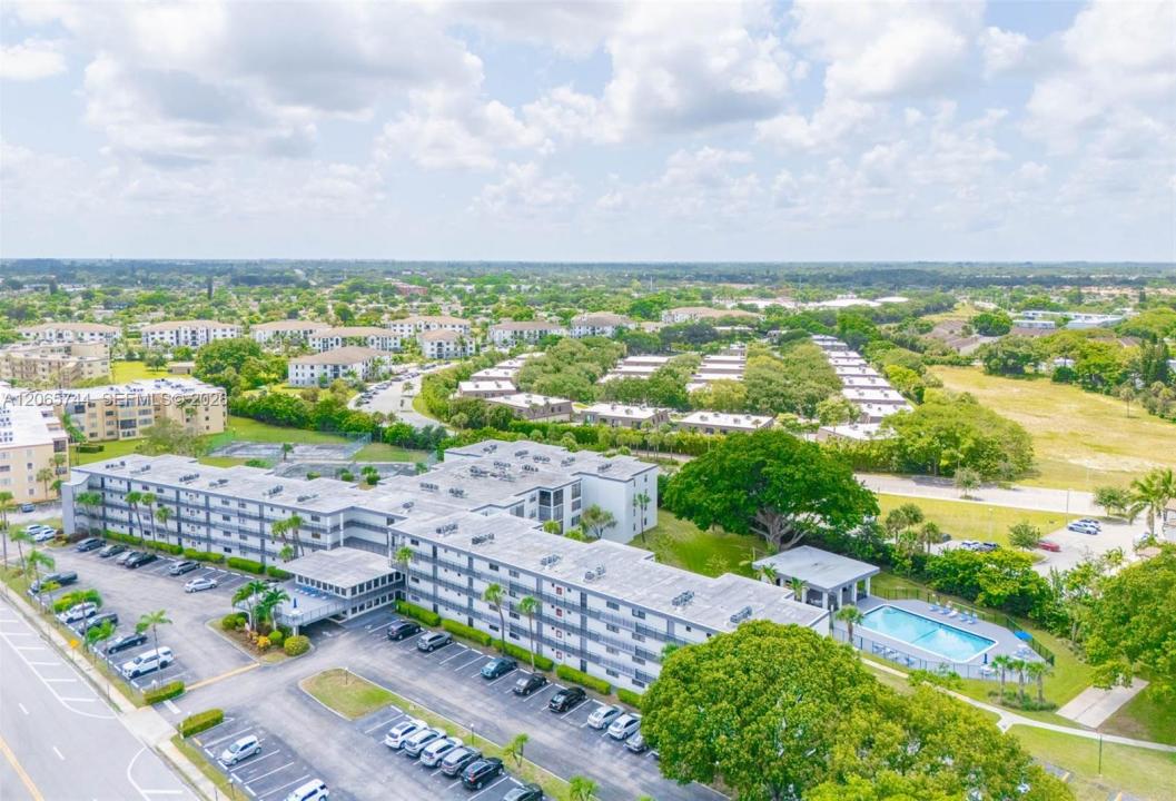 9233 SW 8th St 208, Boca Raton, Florida 33428, Stati Uniti