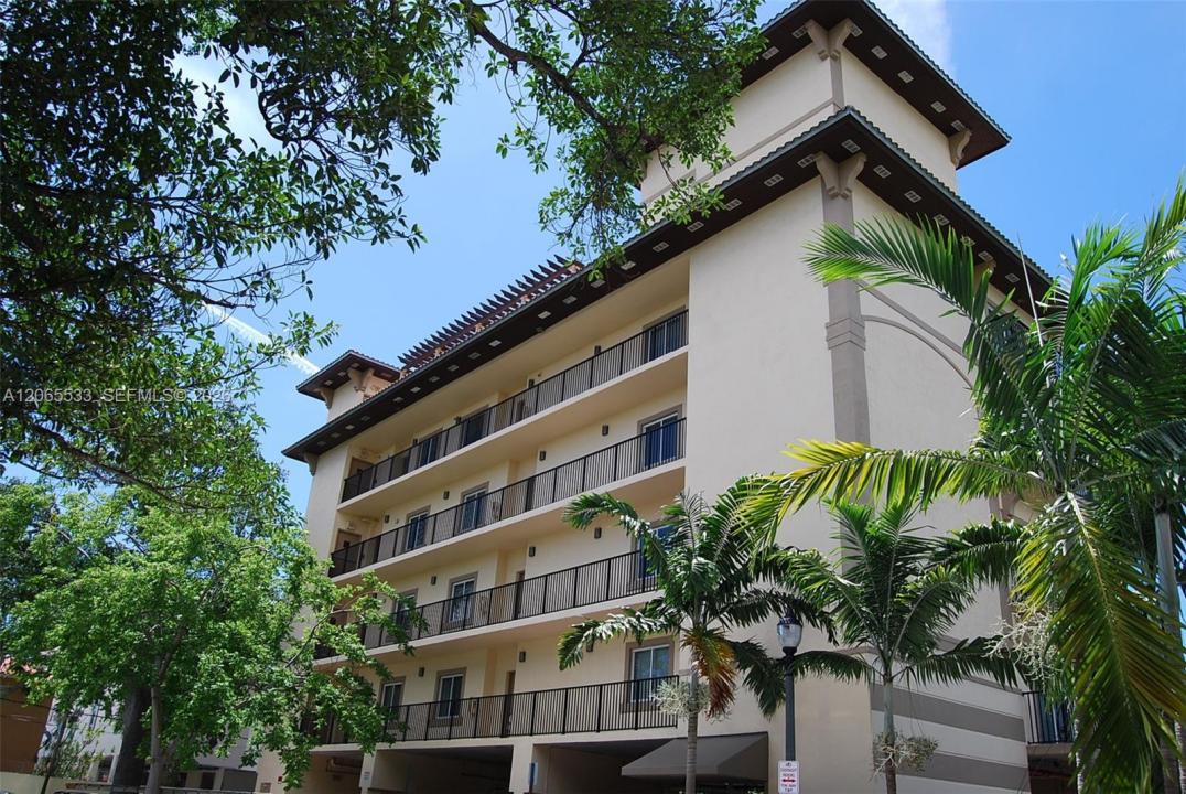 909 SW 15 AV 1, Miami, Florida 33135, Stati Uniti