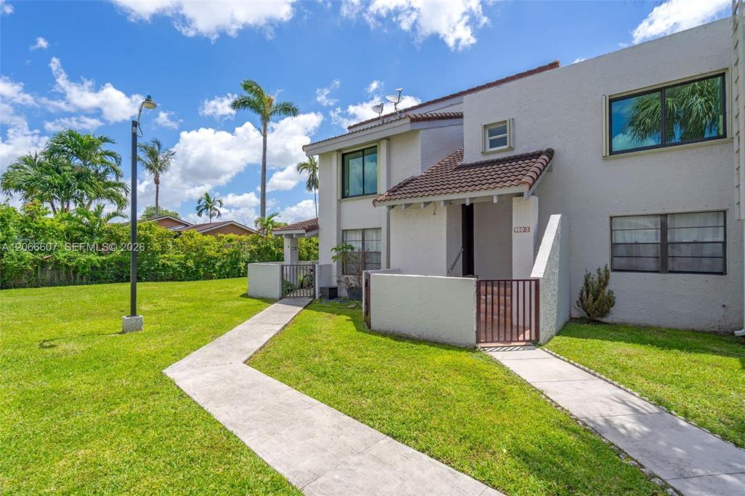 860 NW 106th Ave 3B3-5, Miami, Floride 33172, États-Unis