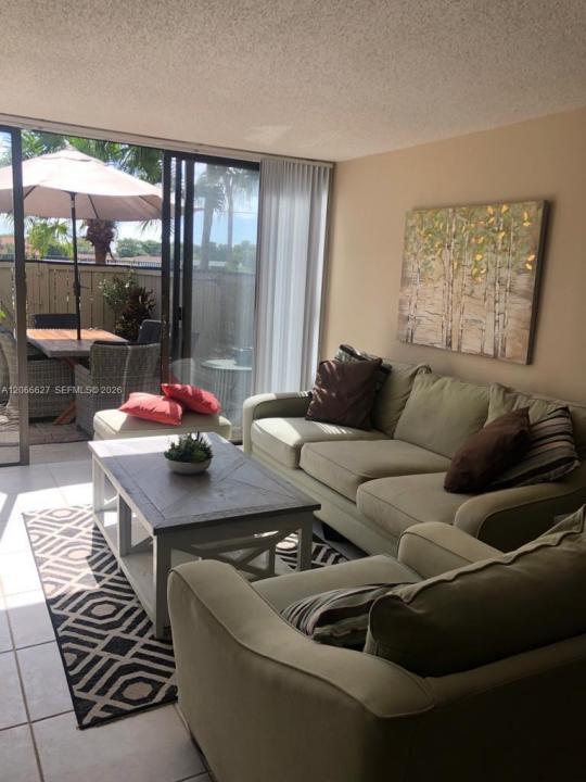 1830 Embassy Dr 118, West Palm Beach, Floride 33401, États-Unis