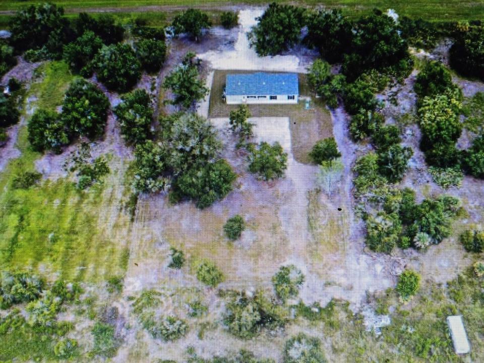 17018 NW 260TH Street, Okeechobee, Floryda 34972, USA
