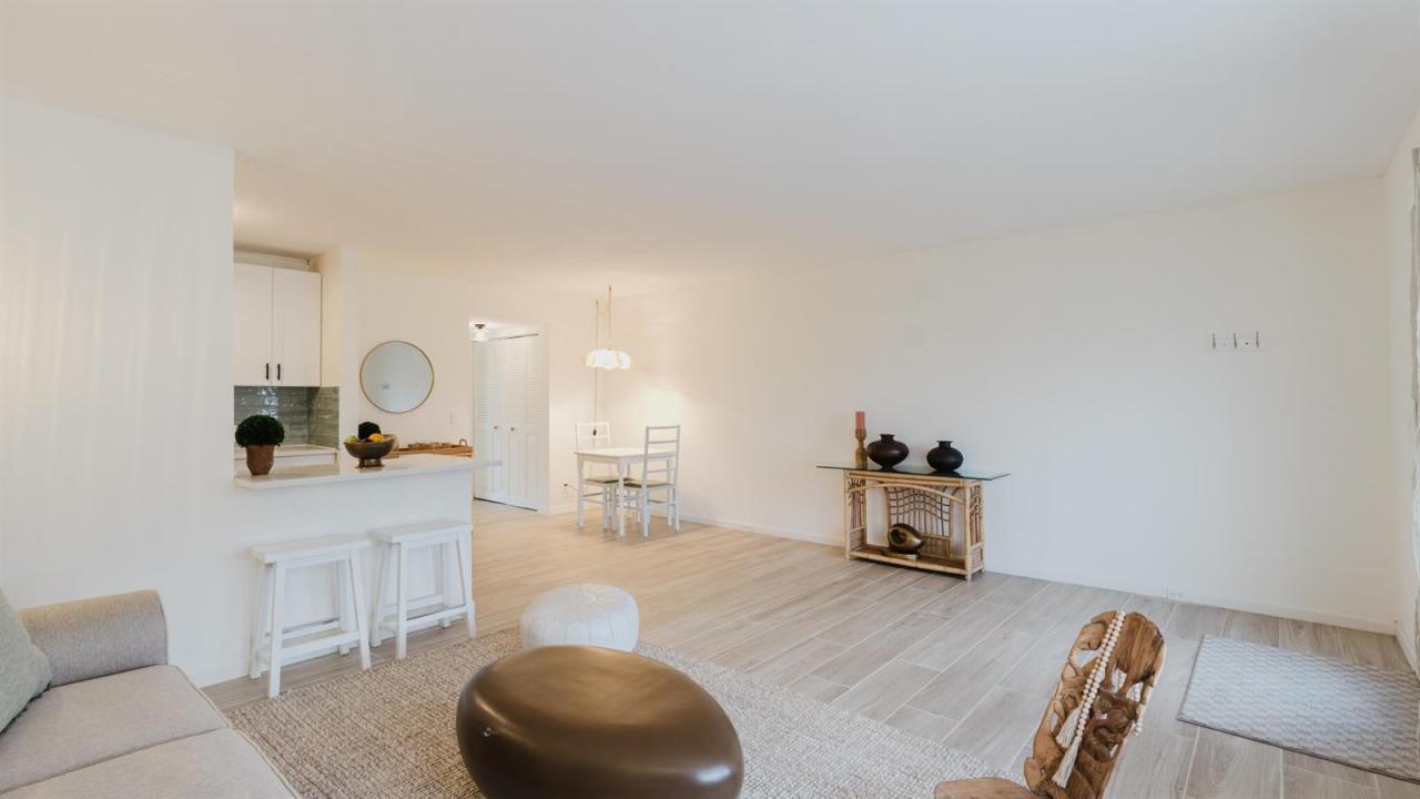 272 Preston Way, Boca Raton, Florida 33434, USA