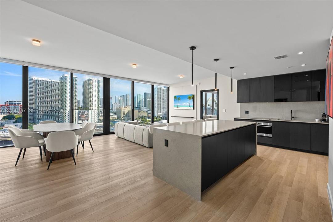 20 NE 11 Street 1701, Miami, Floride 33132, États-Unis