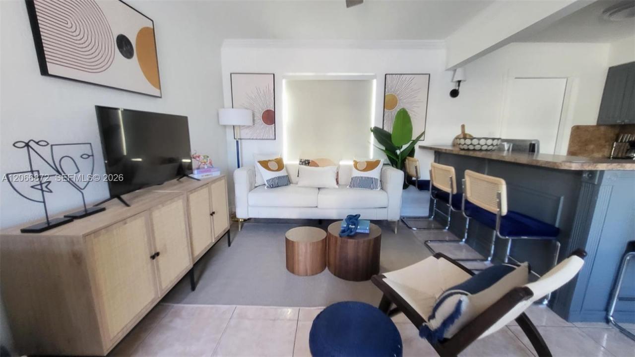 338 Roosevelt St 1003, Hollywood, Floride 33019, États-Unis