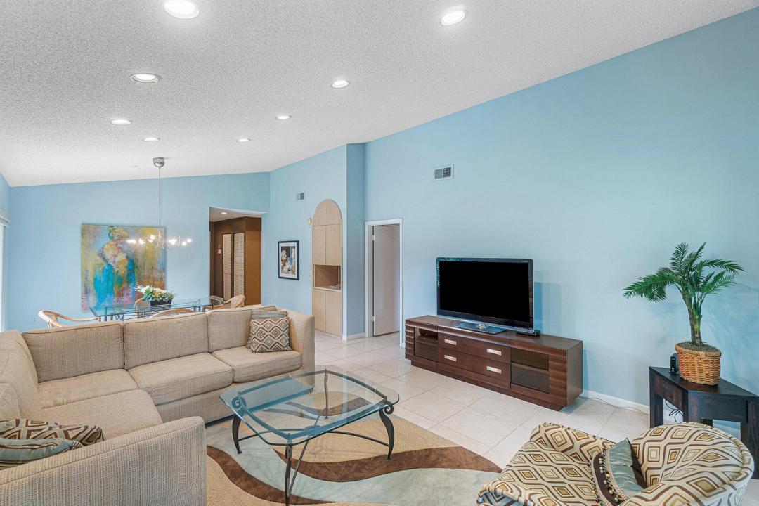 27 Stratford W Lane D, Boynton Beach, Florida 33436, Stati Uniti