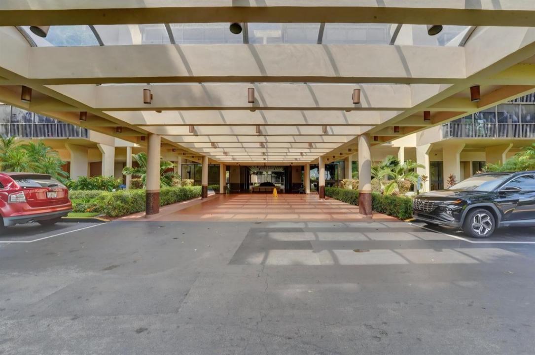 2800 N 46TH Avenue A404, Hollywood, Florida 33021, USA