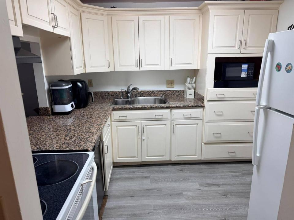 480 EXECUTIVE CENTER Drive 3H, West Palm Beach, Floride 33401, États-Unis