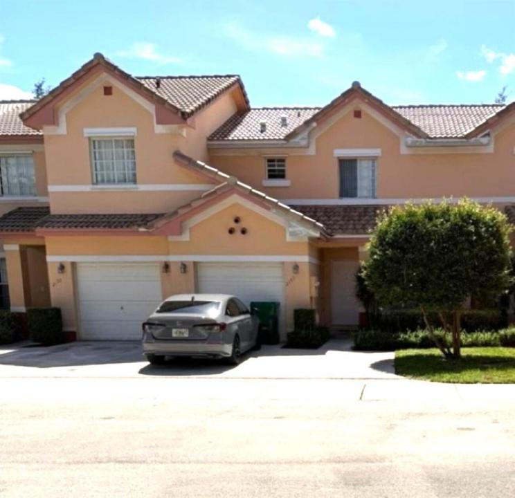 2140 SW 87TH Way, Miramar, Florida 33025, USA