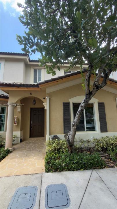 8986 W Flagler St 6, Miami, Florida 33174, USA