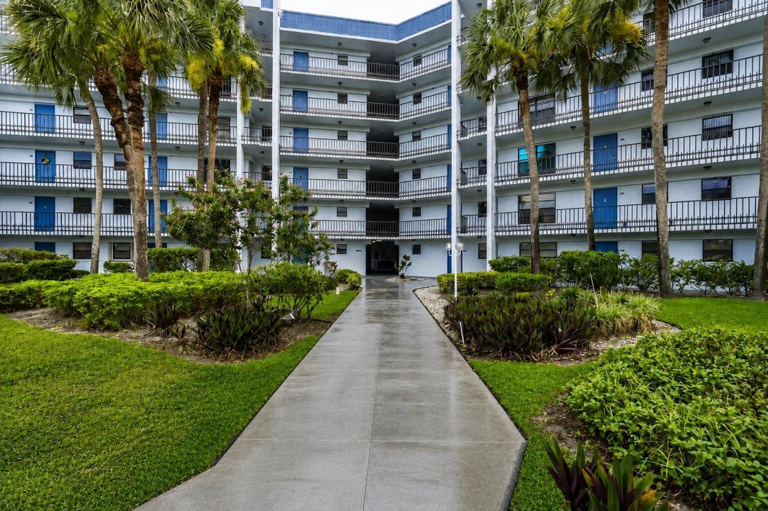 4640 Lucerne Lakes W Boulevard 404, Lake Worth, Floride 33467, États-Unis