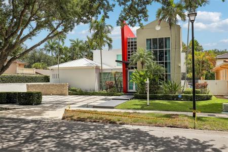 16581 NW 84th Ave, Miami Lakes, Florida 33016, USA