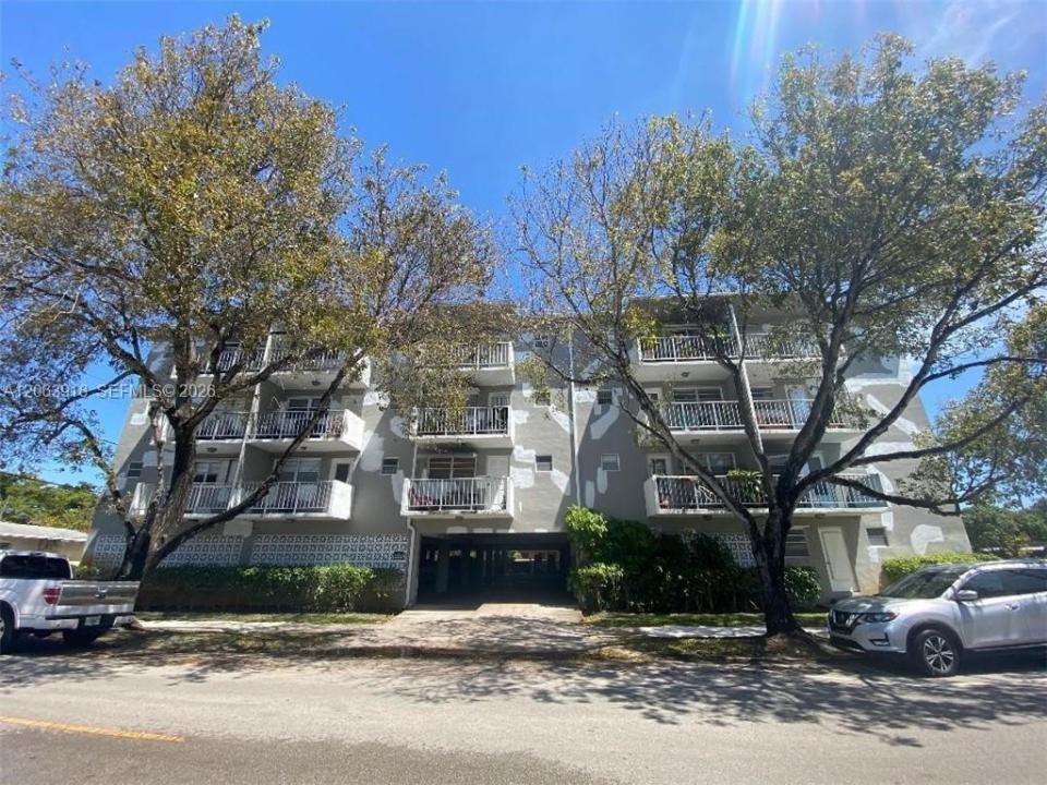 1855 Plunkett St 101, Hollywood, Florida 33020, USA