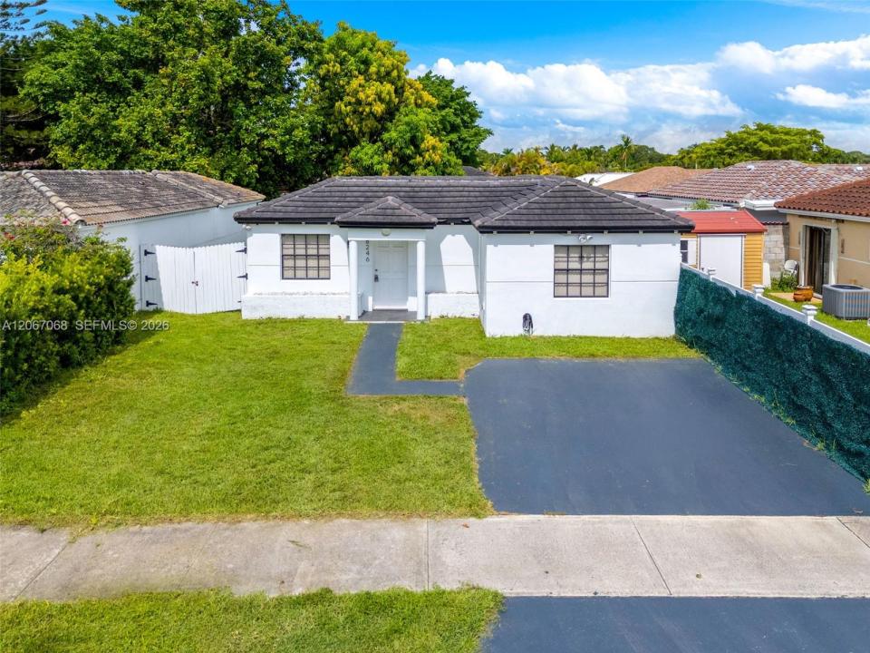 8246 SW 147th Ct, Miami, Florida 33193