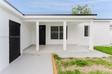 481 NE 51st St, Oakland Park, Florida 33334