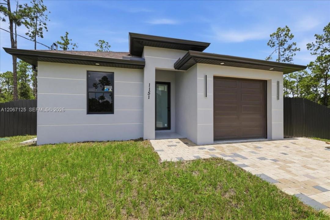 1151 RACHEL ST E, Lehigh Acres, Flórida 33974, Estados Unidos