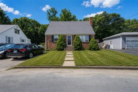 24 Alden Street, Johnston, Rhode Island 02919, USA