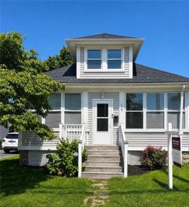 19 Dryden Boulevard, Warwick, Rhode Island 02888, USA