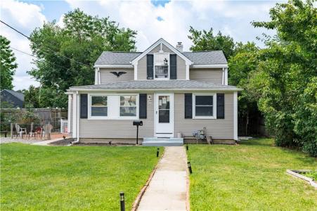 239 Welfare Avenue, Warwick, Rhode Island 02888, USA