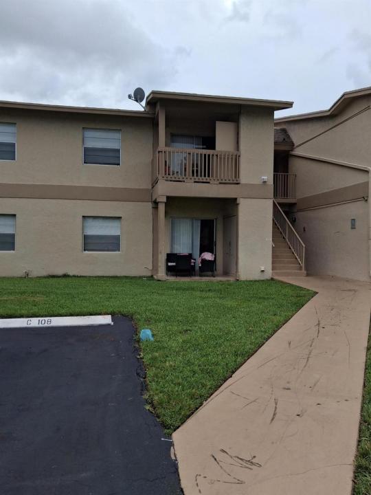 1798 Abbey Road 105, West Palm Beach, Florida 33415, USA