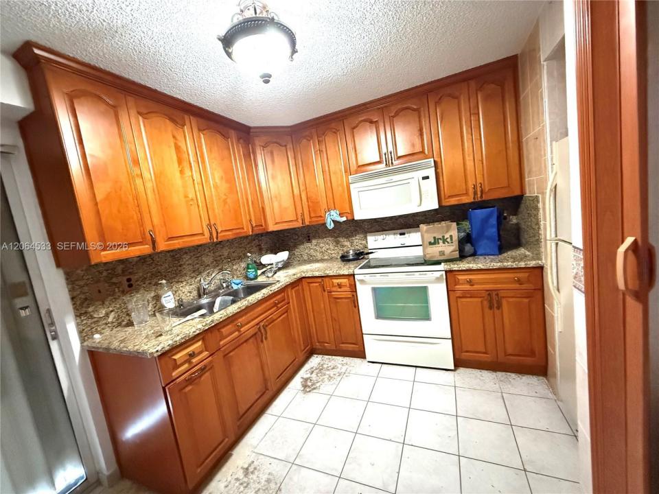 199 SW 12th Ave 301C, Miami, Florida 33130, Stati Uniti