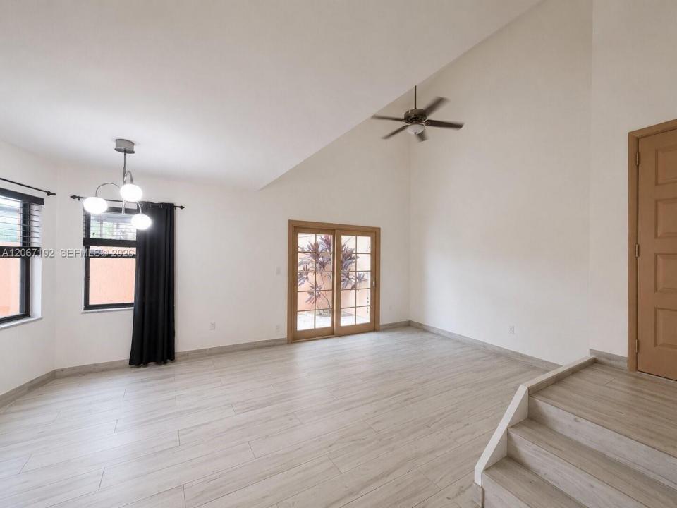 11263 SW 9th Ct, Pembroke Pines, Floride 33025, États-Unis