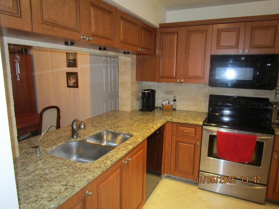 10422 NW 24TH Place 307, Sunrise, Floride 33322, États-Unis